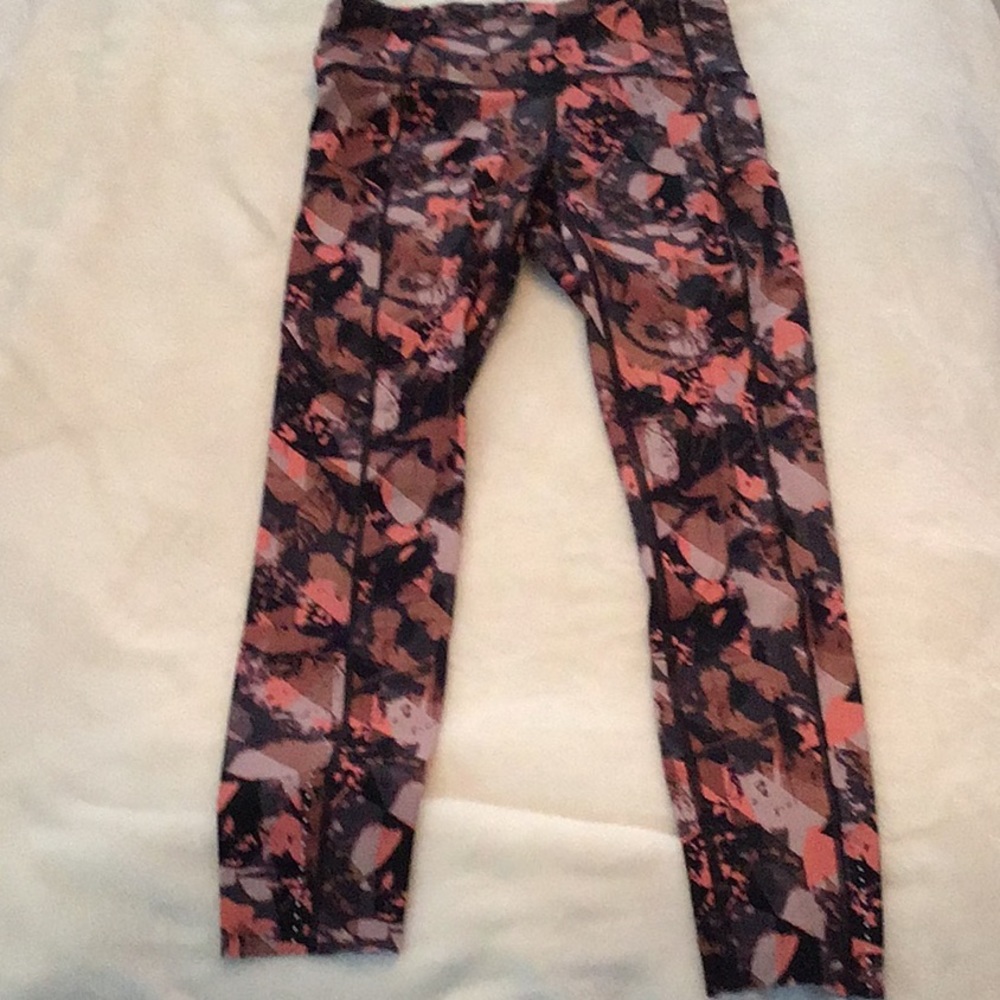 Lululemon Fast and Free 25” (6)